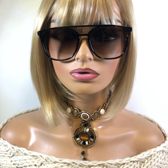 Banana Republic Accessories - Women’s Banana Republic Fashion Sunglasses